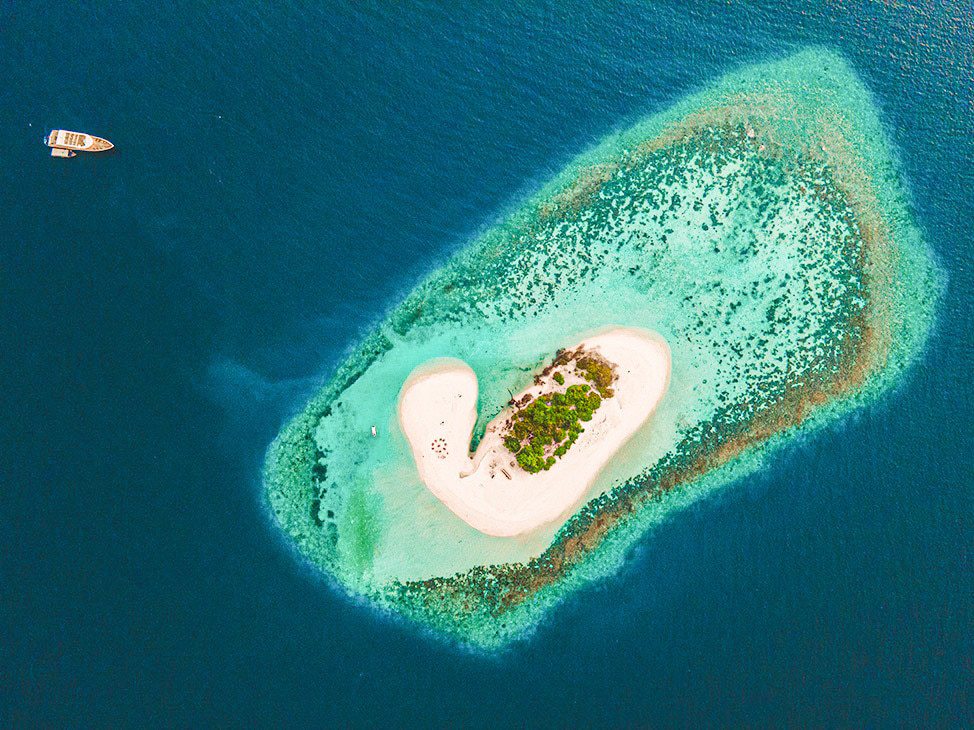 Liveaboard approaching small island