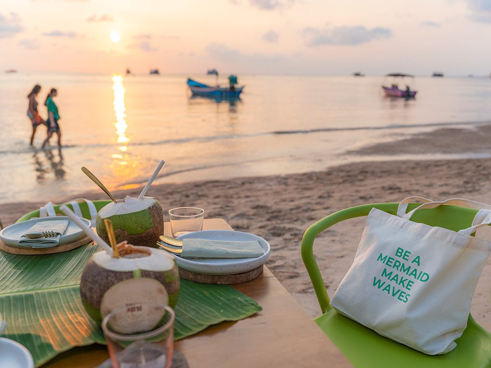 Friends in Koh Tao overlooking viewpoint