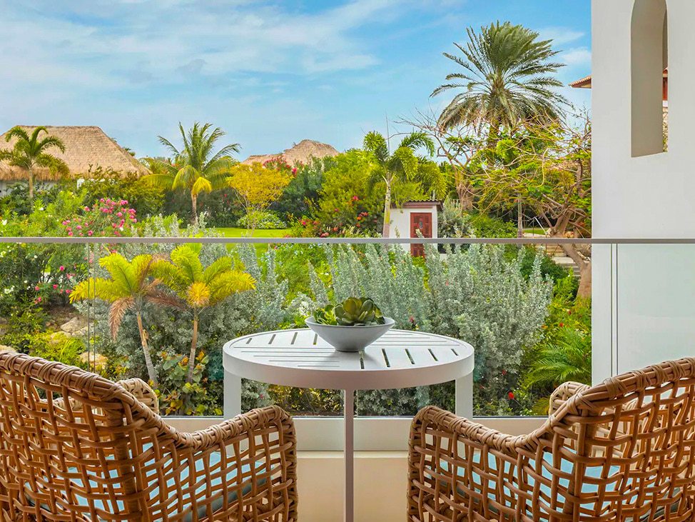 Group Smiles after Walking Tour in Curacao