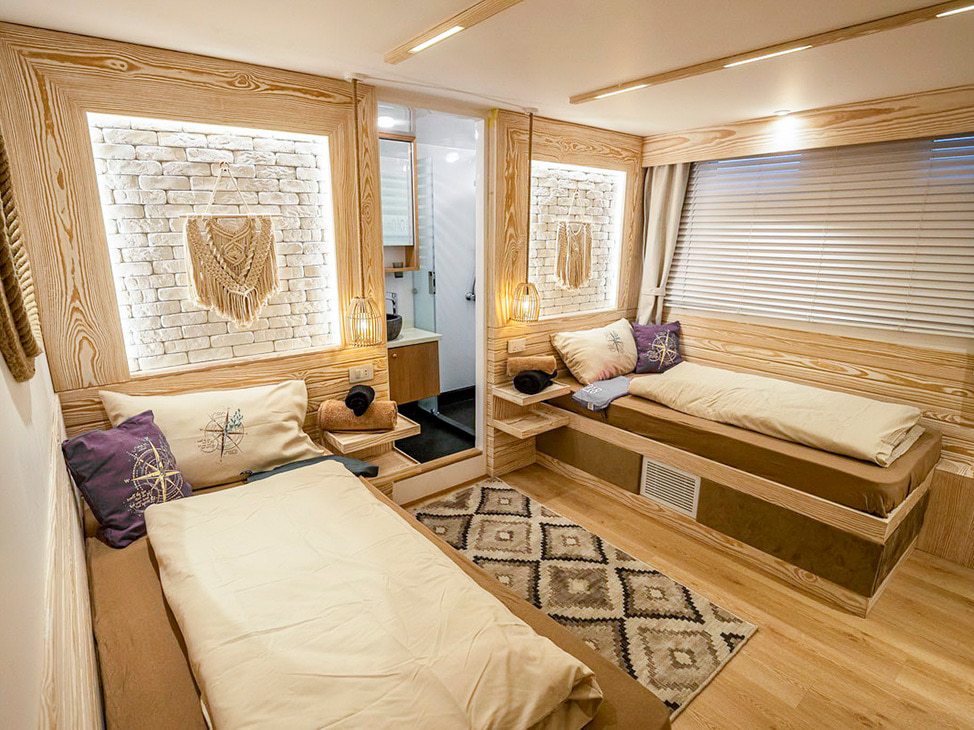 Comfy Twin Bed Cabin